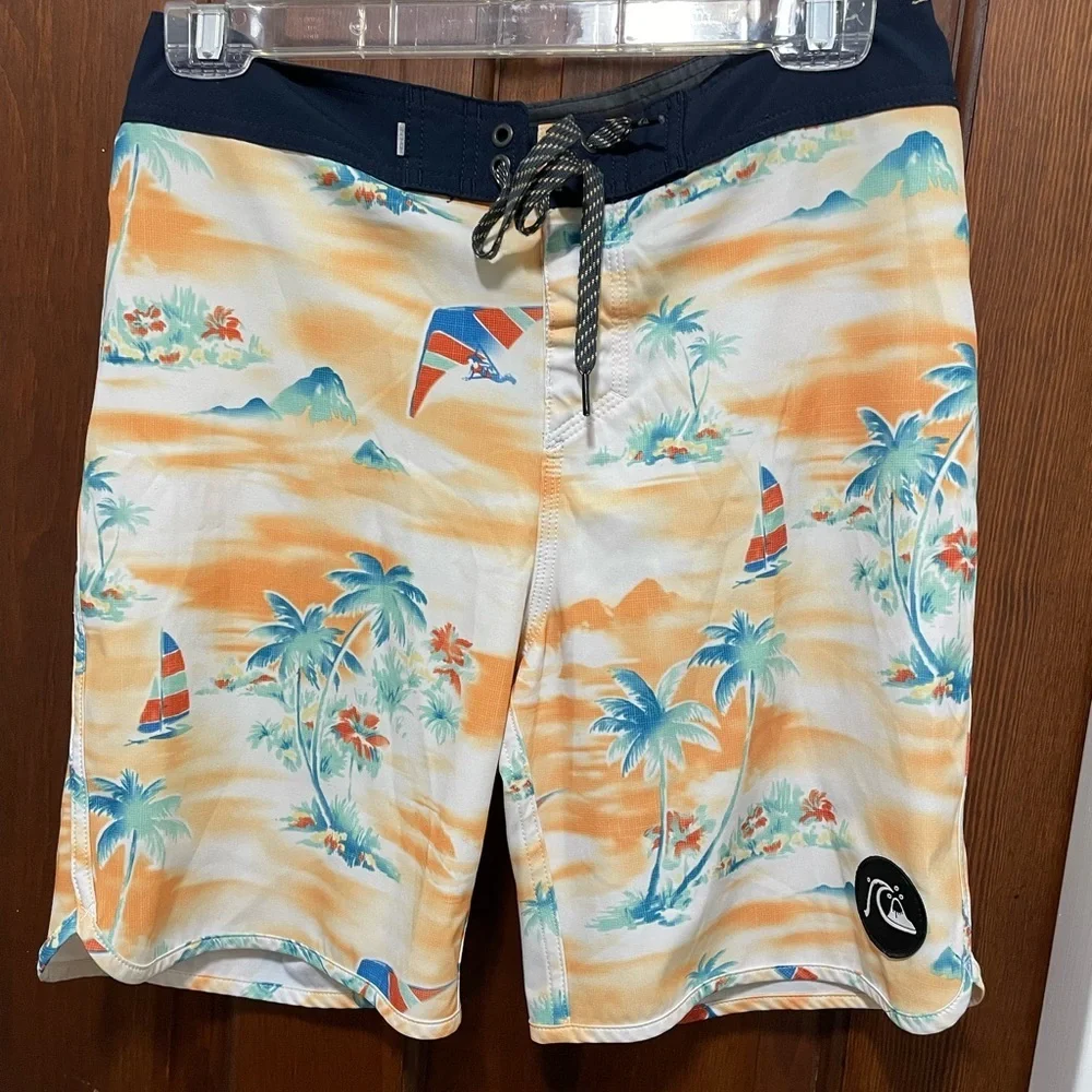 Quick Silver men’s or boys surfsilk Mystic Sessions 19 Bored shorts size 28